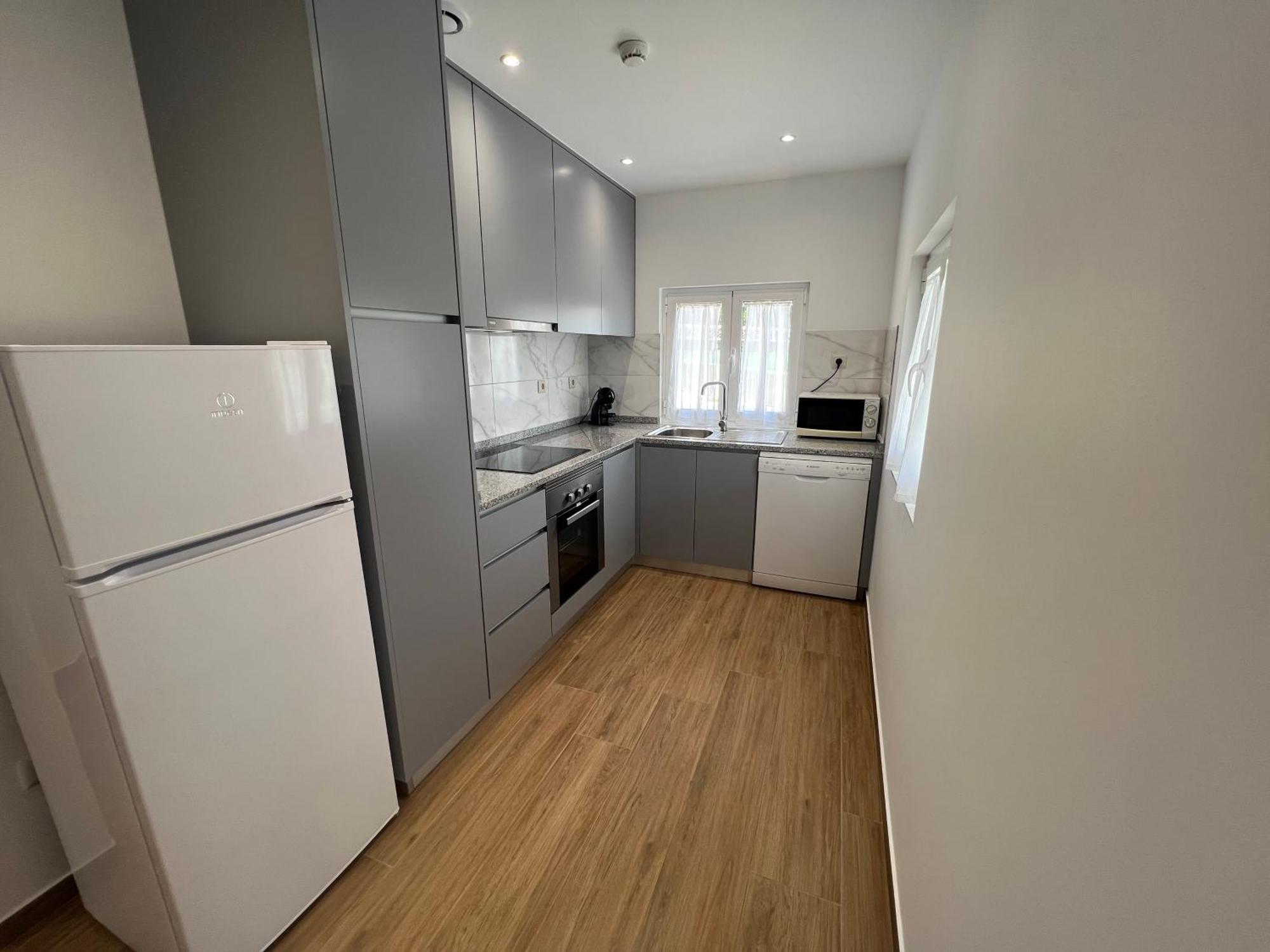 Funileiro, Apartamentos E Quartos アマレス エクステリア 写真