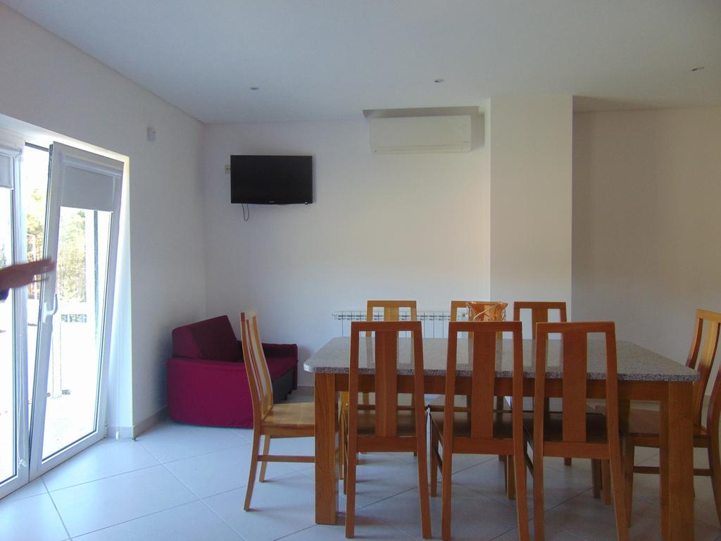 Funileiro, Apartamentos E Quartos アマレス エクステリア 写真